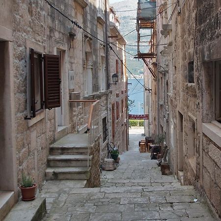 Apartment Chupa Korcula Town Bagian luar foto
