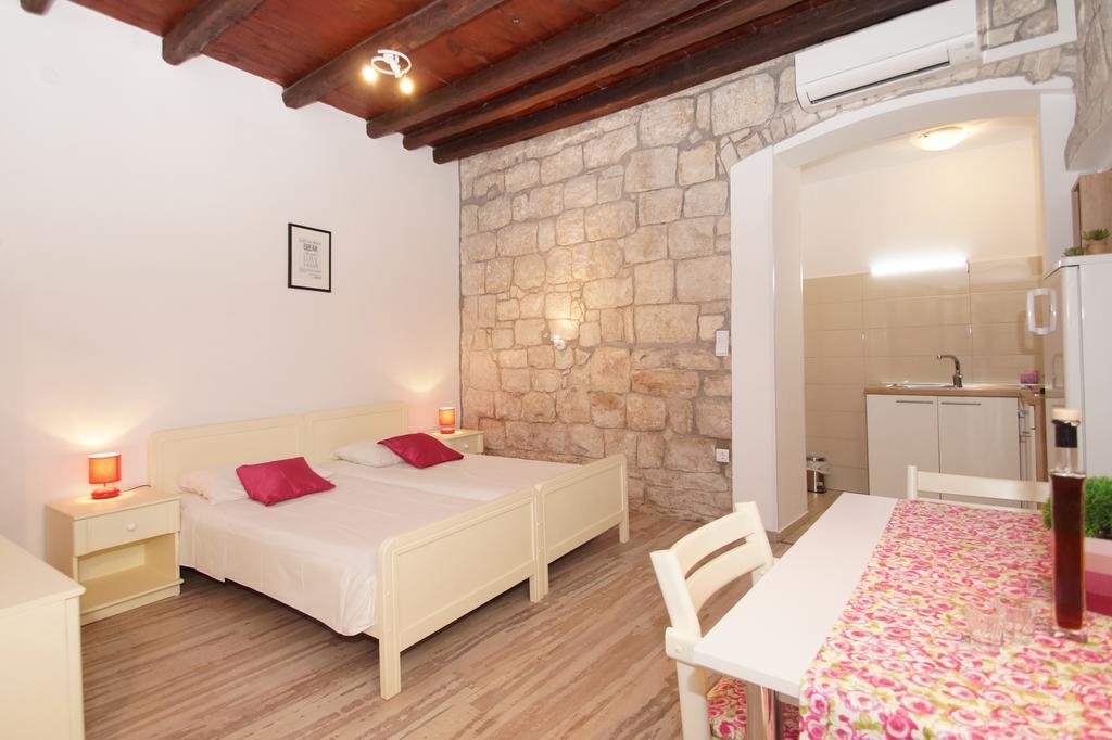 Apartment Chupa Korcula Town Bagian luar foto