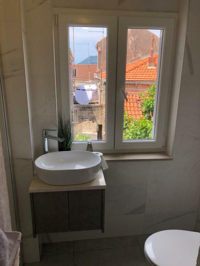 Apartment Chupa Korcula Town Bagian luar foto